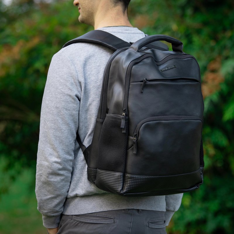 Mochila Police Casual Elegante Negra, en PU, Correas Acolchadas, Duradera y Resistente, Universidad 30 L — vista 9