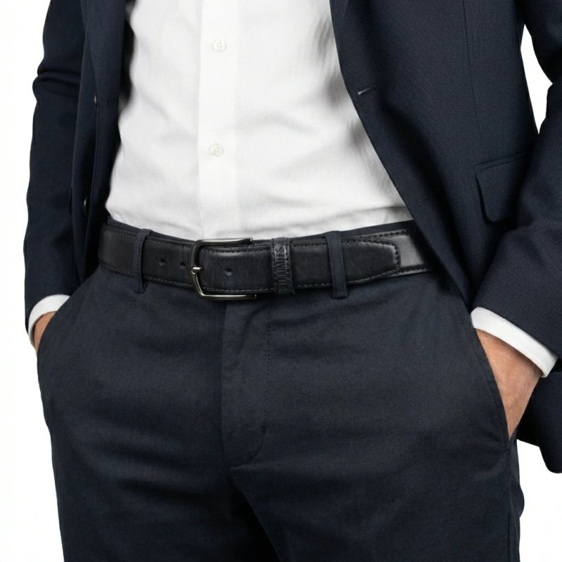 Cinturón de Hombre No Limits en piel auténtica, 3,5 cm, acortable, con costuras, clásico, efecto used… — detalle del logotipo