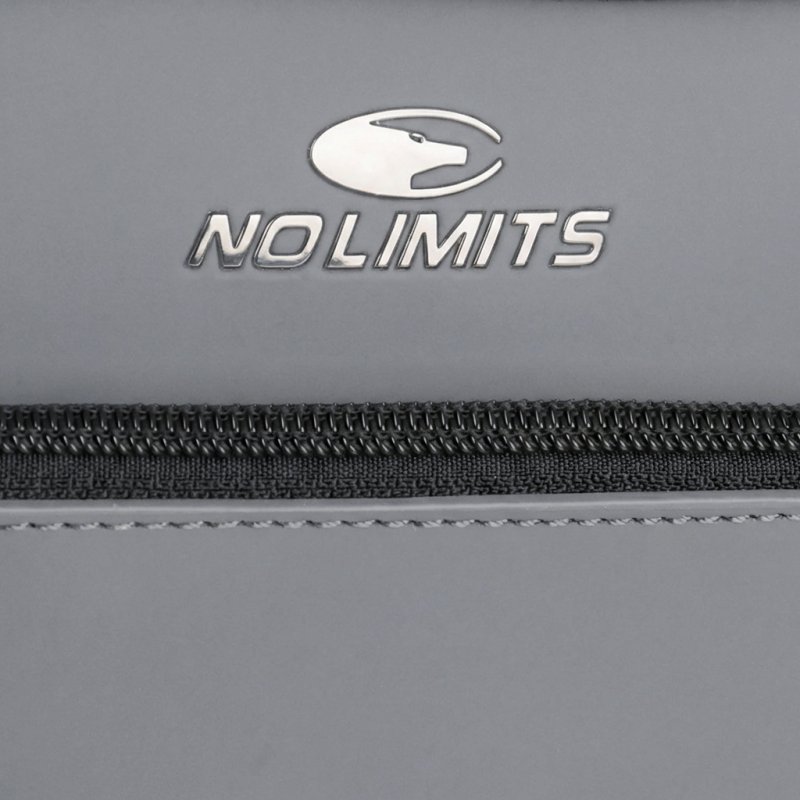 No Limits Herren-Umhängetasche, Wasserdicht, Soft-Touch, Orangefarbenes Futter, Multi-Tasche, Mittel — Logo-Detail