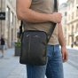 No Limits Herren-Umhängetasche mit Verstellbarem Schulterriemen, Wasserdicht, mit Orangefarbenem Futter, aus Ku… — Ansicht 14