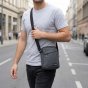 No Limits Bandolera Hombre con Correa Ajustable, en Tejido Antiarañazos, Diseño Deportivo, Multibolsillos — vista 11