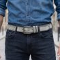 No Limits Ceinture Homme en Cuir Daim Véritable, Logo Clouté, Hauteur 3,5 cm, Boucle Sans Nickel, Raccourcissa… — vue arrière