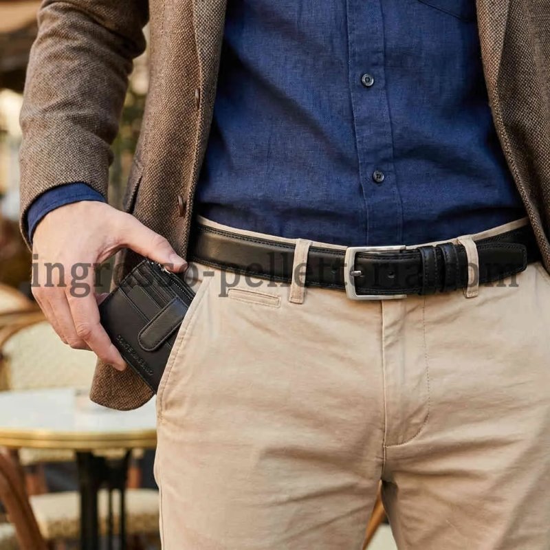 Conte Massimo Coffret Cadeau Portefeuille et Ceinture en Cuir Véritable, Homme et Femme, Ceinture Made in Italy — intérieur